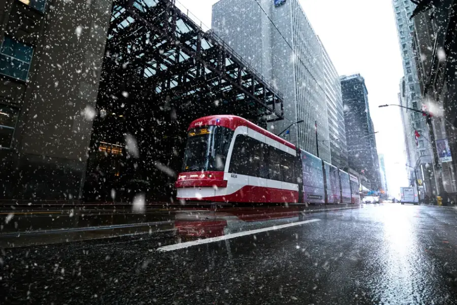 Waymo llevará sus robotaxis autónomos a Toronto y prevé recibir pasajeros en 2028
