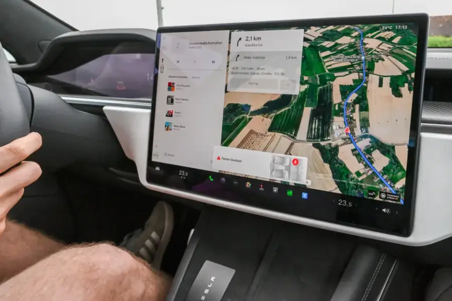 Fotografía de archivo que ilustra: Google Maps incorpora Gemini en Apple CarPlay para pedir rutas y destinos por voz al conducir