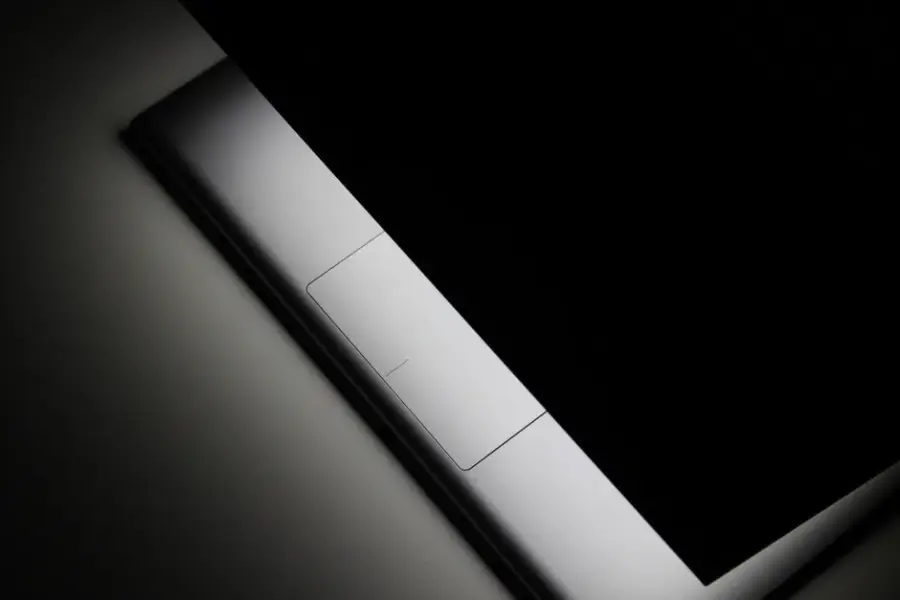 Microsoft presenta Surface Laptop Ultra con chip Nvidia RTX Spark y novedades de IA en Windows