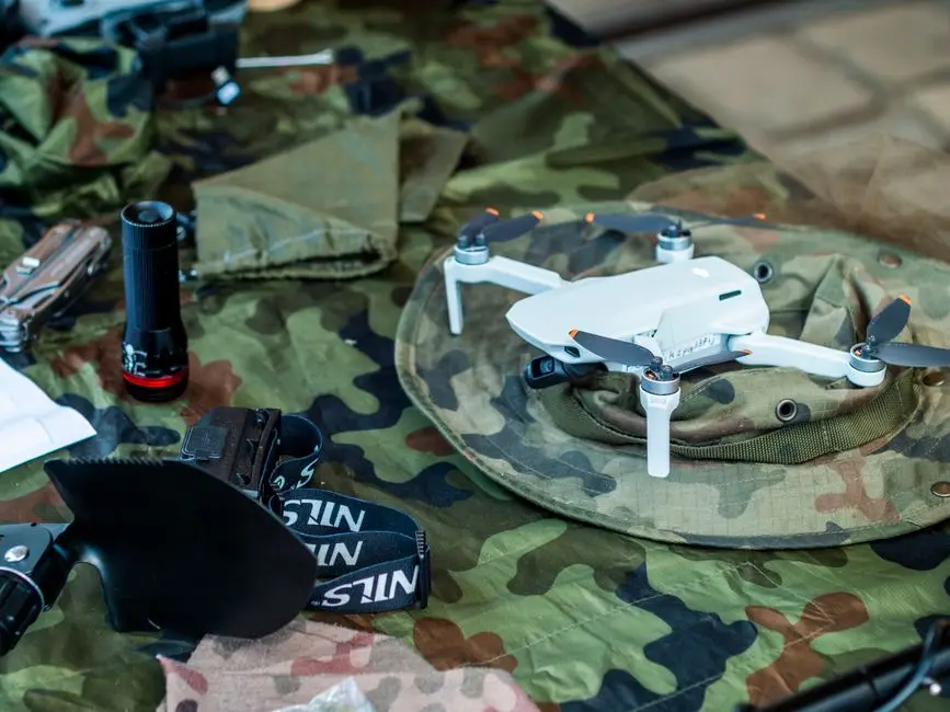 Startup respaldada por la OTAN adapta IA para reconocimiento y ataque autónomo de drones