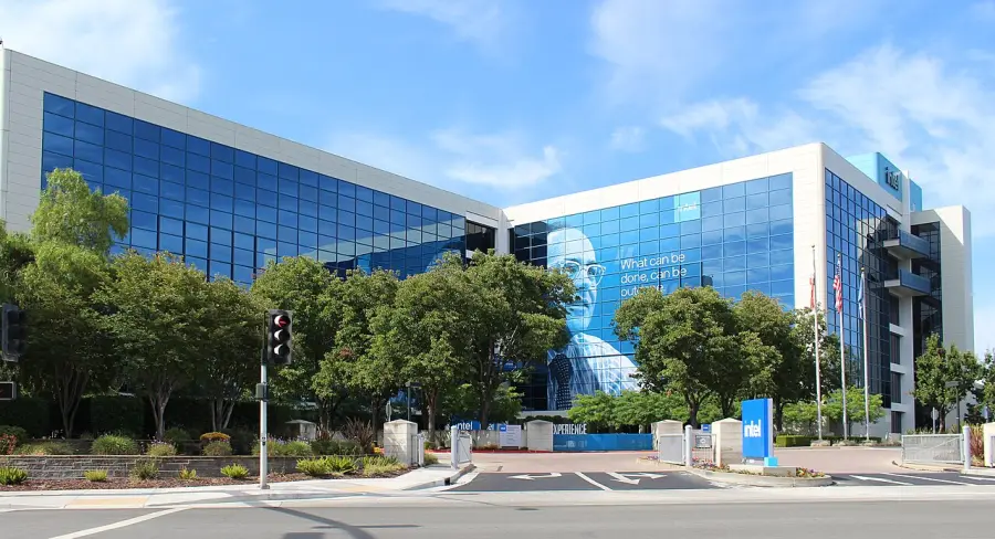 SK Hynix negocia con Intel fabricar chips de memoria en Estados Unidos