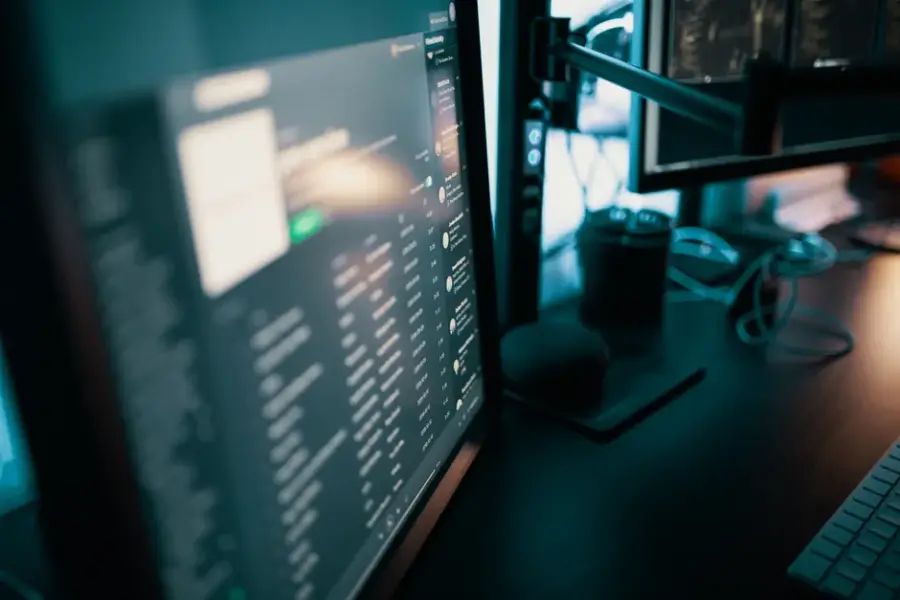 OpenAI convierte a ChatGPT en plataforma de aplicaciones y agentes autónomos con dots