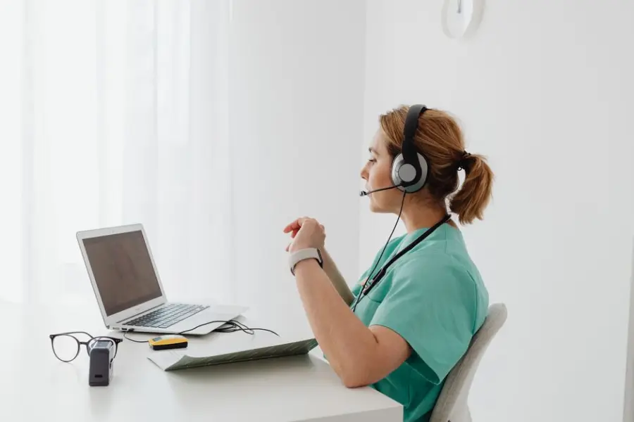 Fotografía de archivo que ilustra: AWS publica guía para construir agentes de voz en atención sanitaria con Nova 2 Sonic