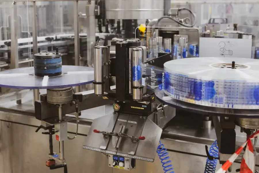 ASML no podrá cubrir la demanda de sus máquinas de chips para IA en 2027 y 2028