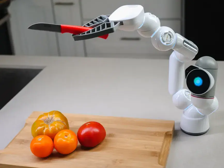 Fotografía de archivo que ilustra: Un robot con IA tarda unas 90 veces más que una persona en tareas sencillas, según un benchmark